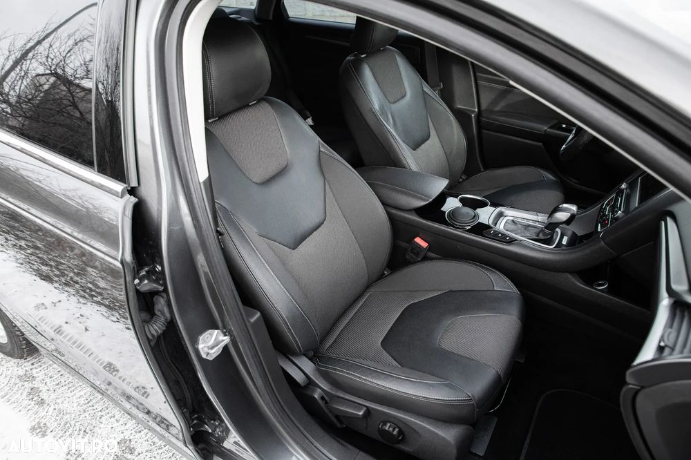 Ford Mondeo Turnier 2.0 TDCi Start-Stopp PowerShift-Aut Titanium - 17