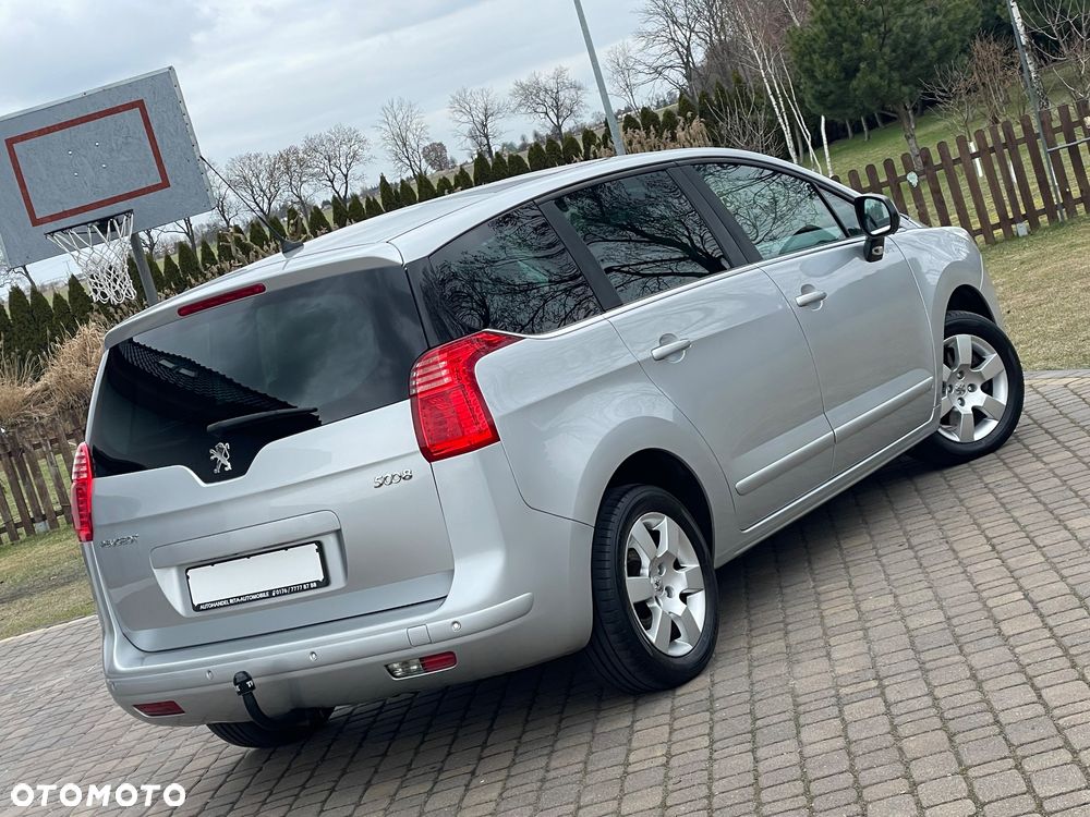 Peugeot 5008 HDI FAP 150 Family Plus - 2