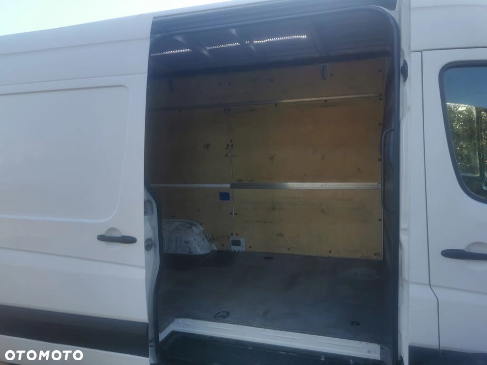 Volkswagen Crafter - 18