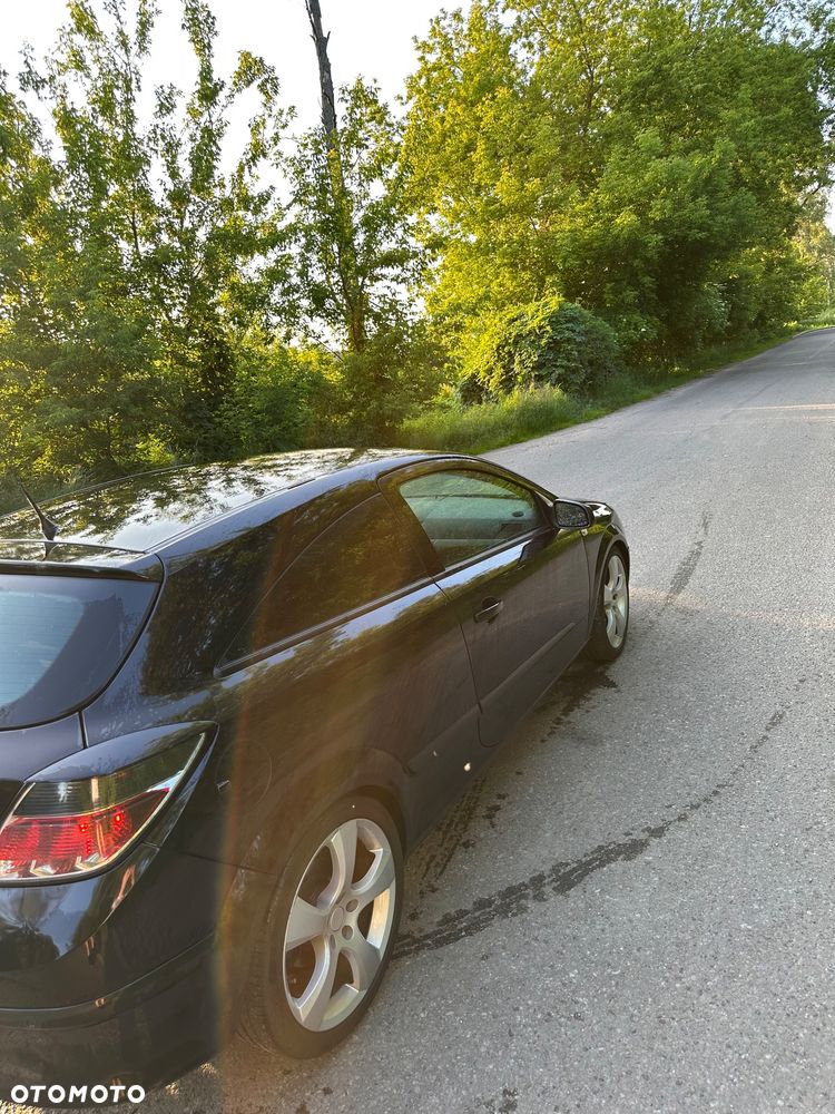Opel Astra 1.8 Sport - 4