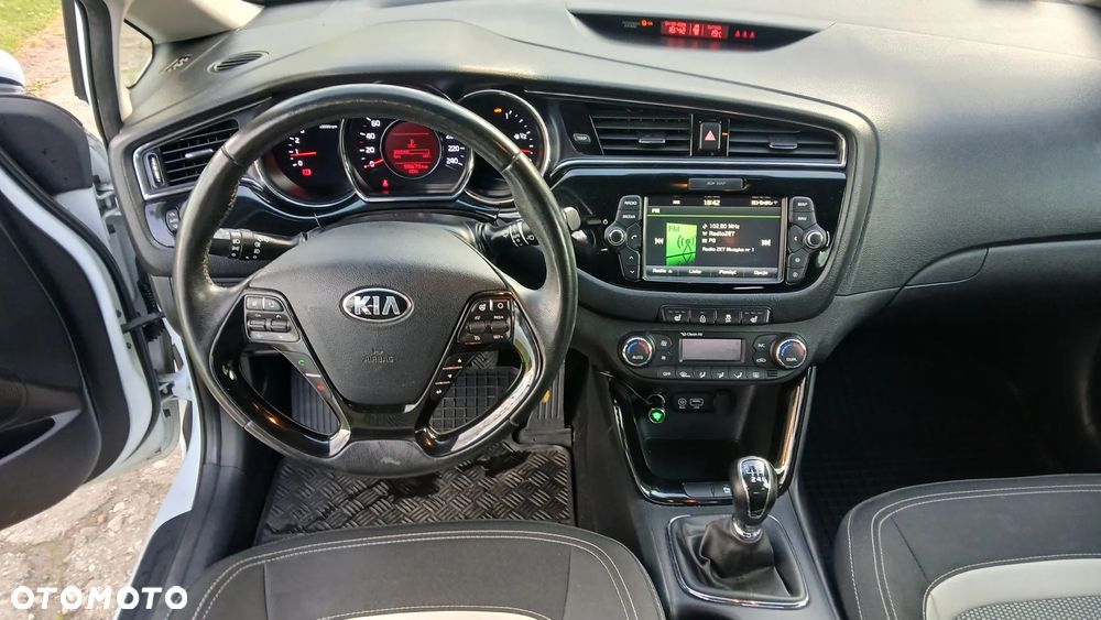 Kia Ceed 1.6 CRDi L Business Line - 13