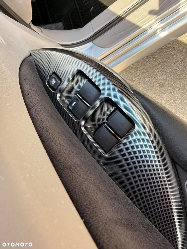 Mitsubishi Grandis 2.0 DI-D 7-Sitzer Intense - 11