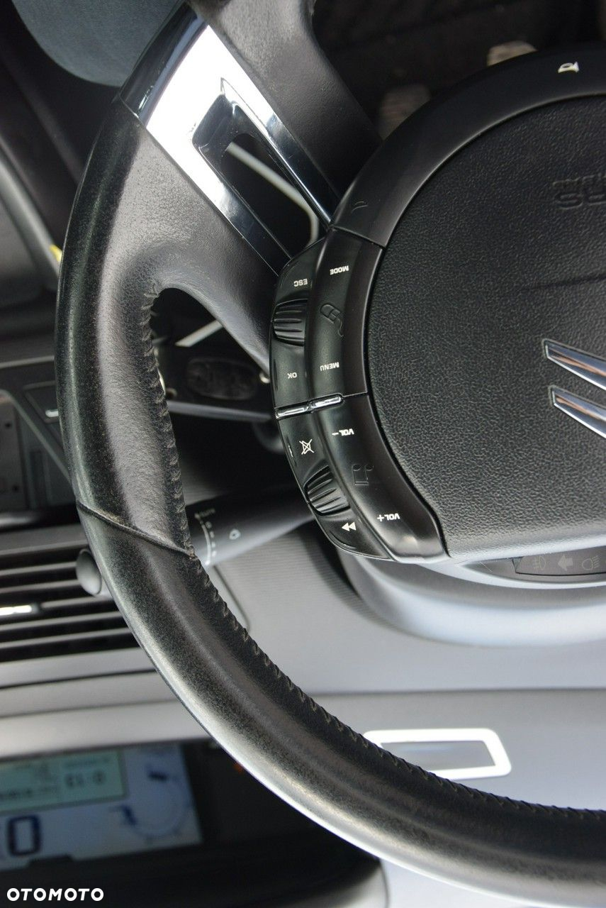 Citroën C4 Grand Picasso 1.6 HDi FAP Exclusive - 23