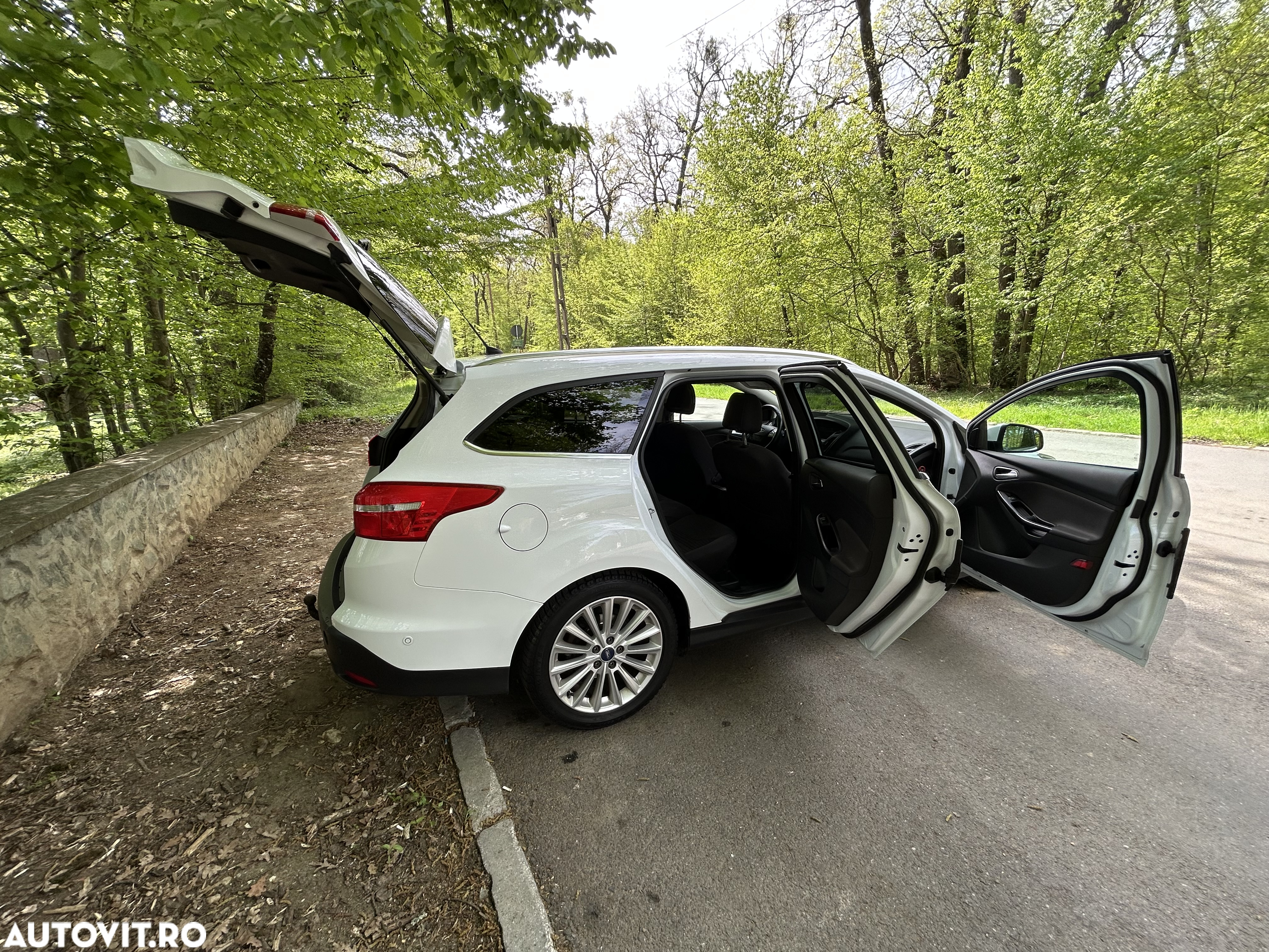 Ford Focus 1.5 TDCi Powershift Titanium - 6