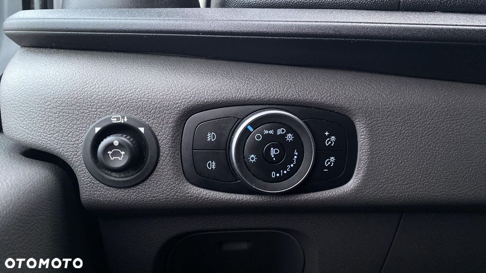 Ford Transit - 24