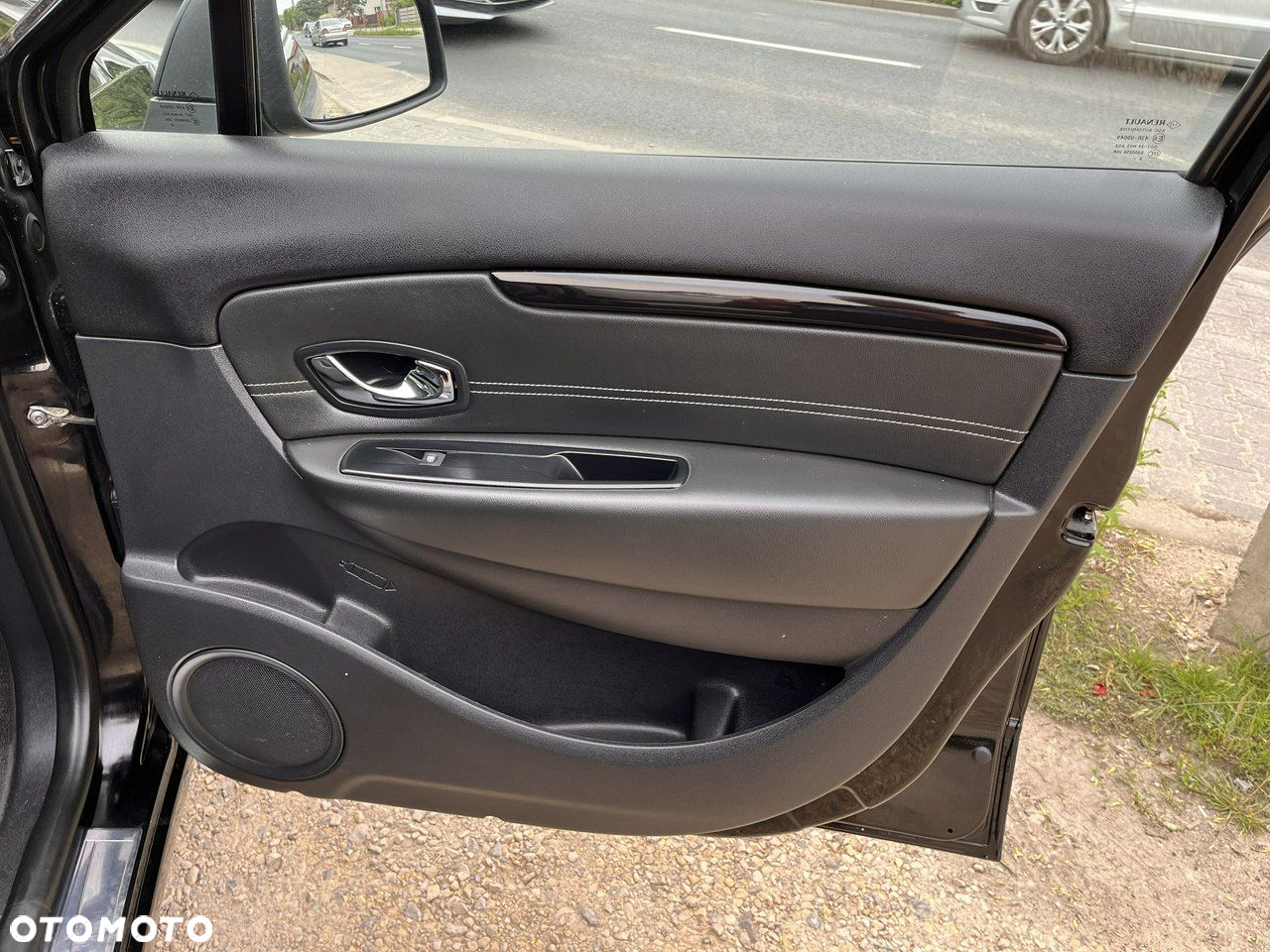 Renault Grand Scenic - 19