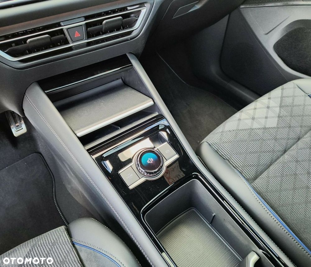 Volkswagen Tiguan - 21