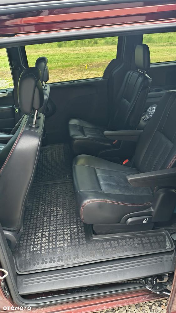 Dodge Grand Caravan 3.6 R/T - 13