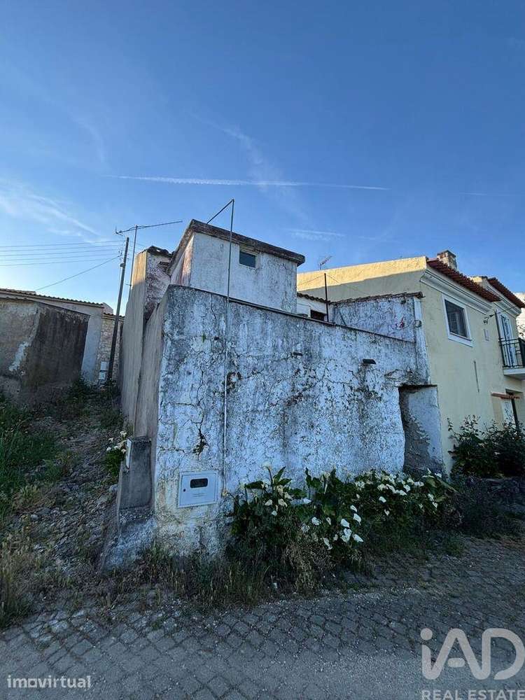 Moradia térrea T2 em São Pedro do Esteval de 30 m2 - Grande imagem: 4/29