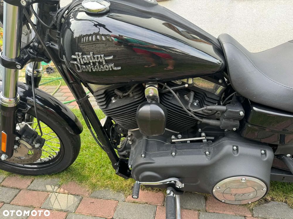 Harley-Davidson Dyna Street Bob - 10