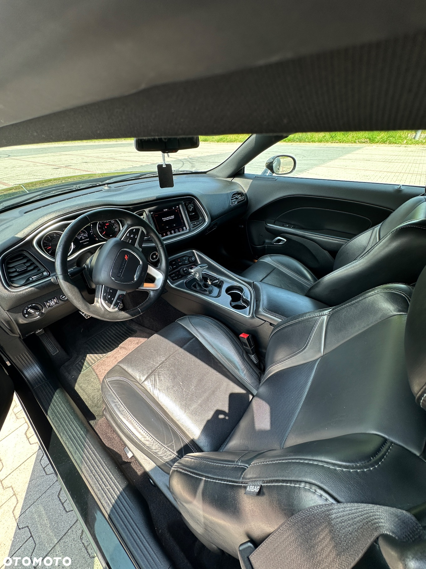 Dodge Challenger 3.6 SXT Plus - 13
