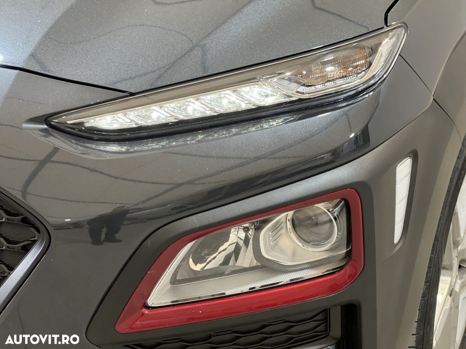 Hyundai KONA - 7