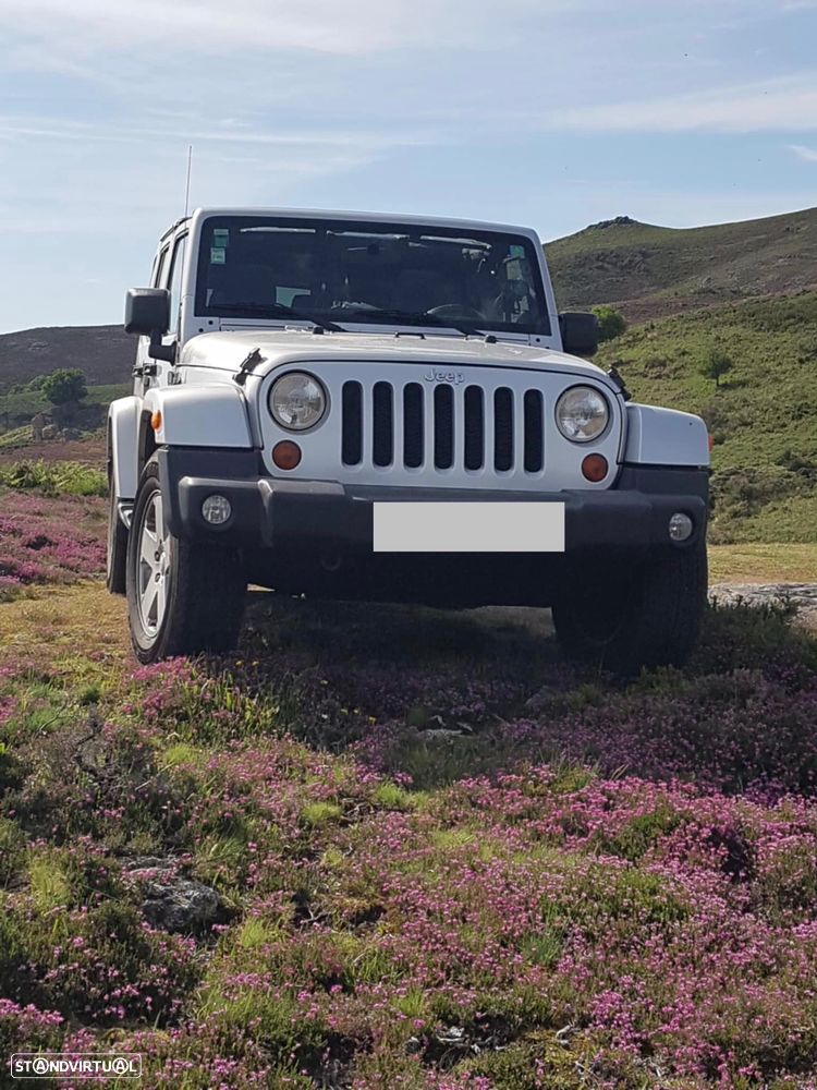 Jeep Wrangler Unlimited - 1