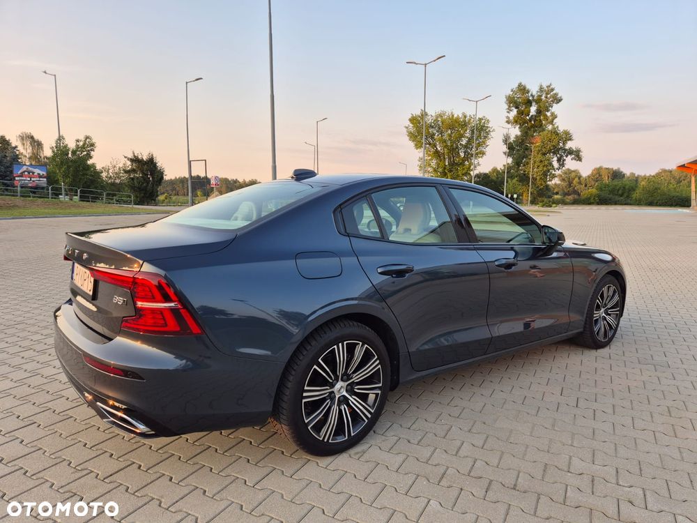 Volvo S60 B5 B AWD R-Design - 5
