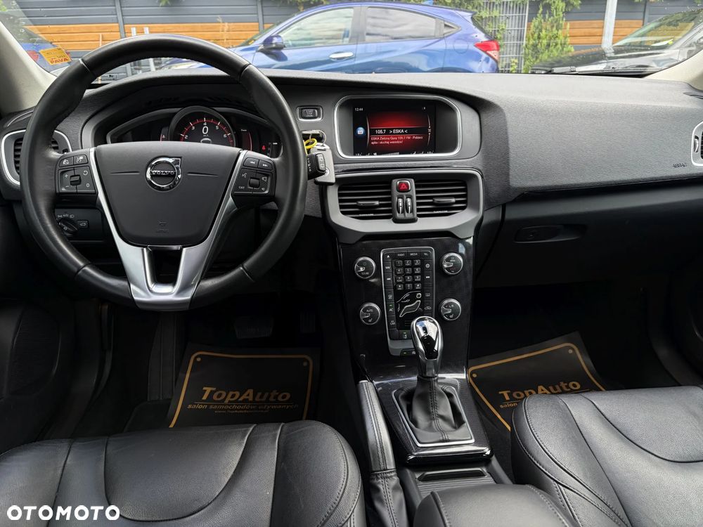 Volvo V40 T3 Drive-E Momentum - 31