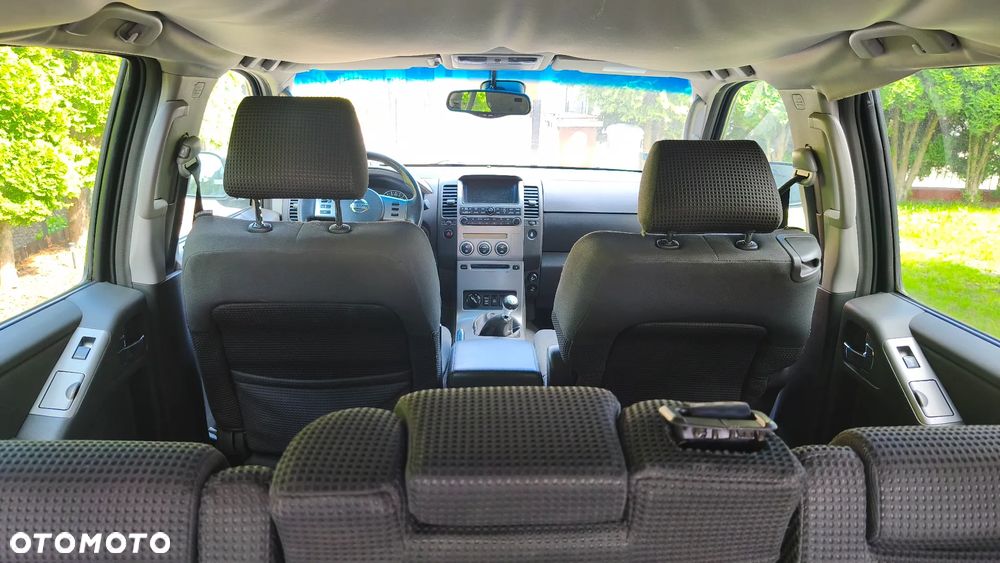 Nissan Pathfinder - 9