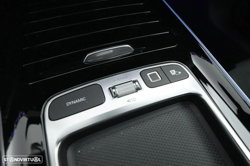 Mercedes-Benz GLA 200 AMG Line - 28