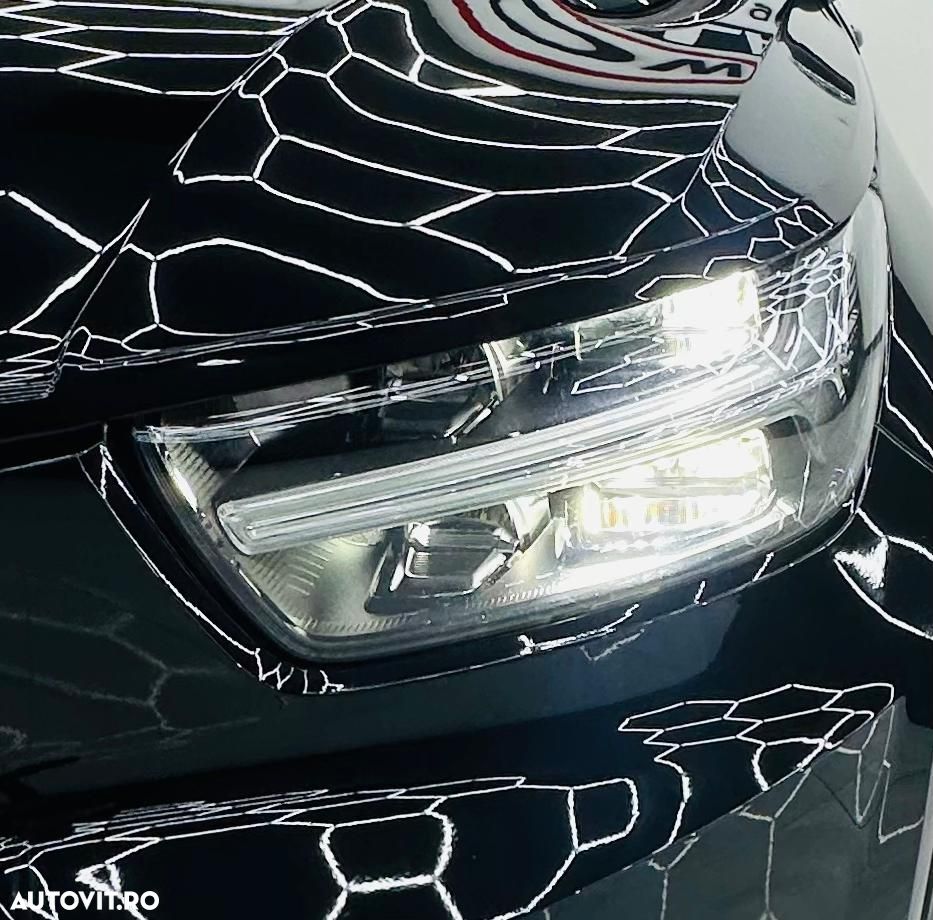 Volvo XC 40 T3 Geartronic Momentum Pro - 10