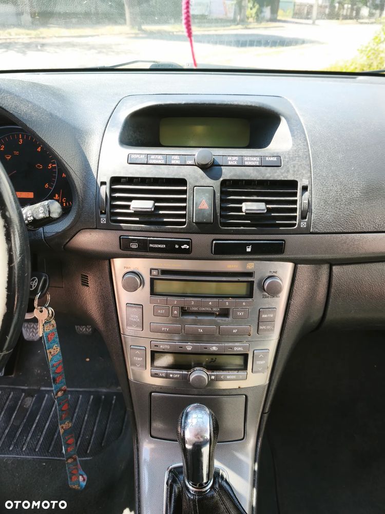 Toyota Avensis 2.0 D-4D Luna - 15