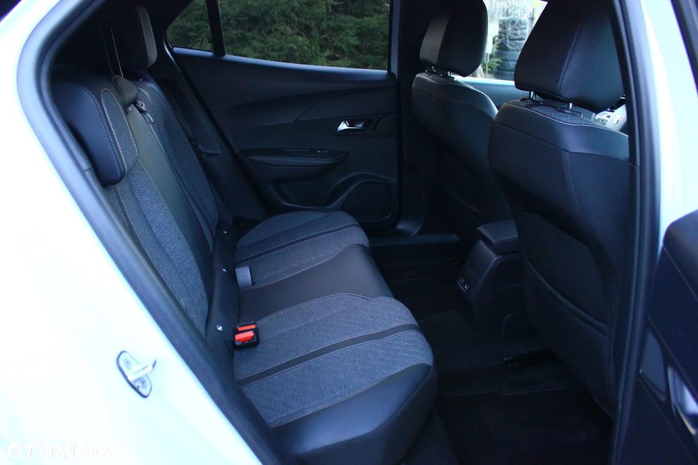 Peugeot 2008 1.5 BlueHDi Allure S&S EAT8 - 35