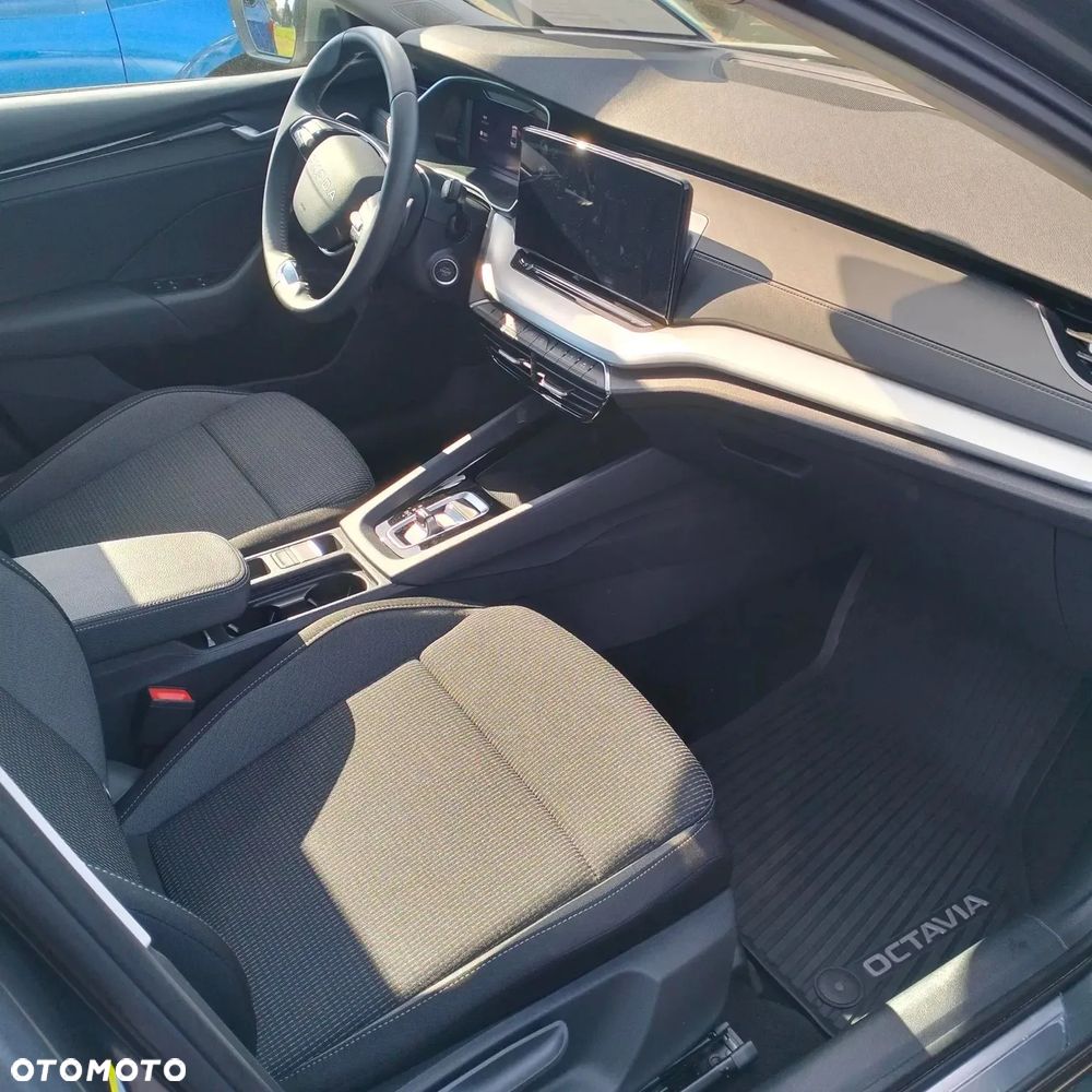 Skoda Octavia 1.5 TSI mHEV Selection DSG - 14