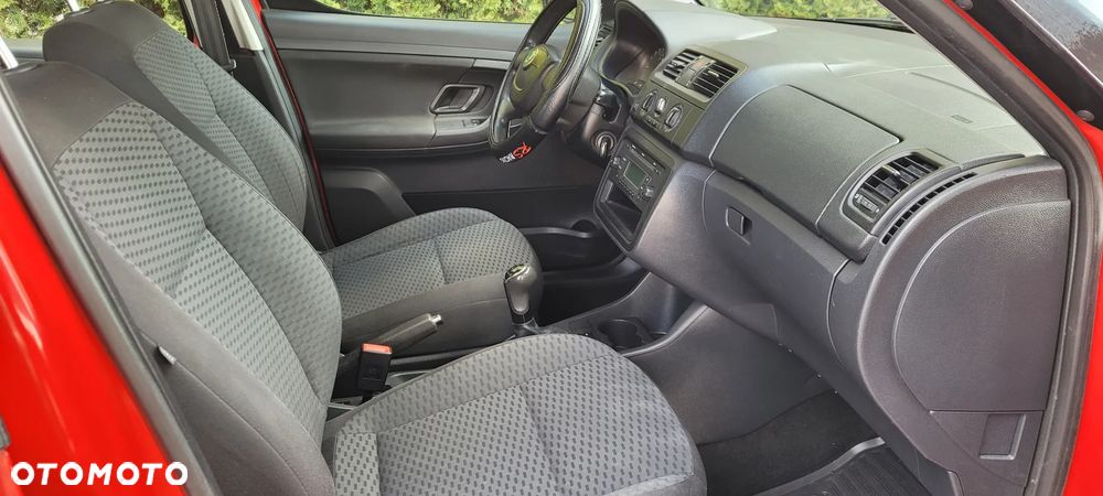 Skoda Roomster 2010 photo 4