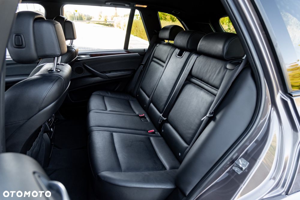 BMW X5 xDrive50i M Sport Edition - 16