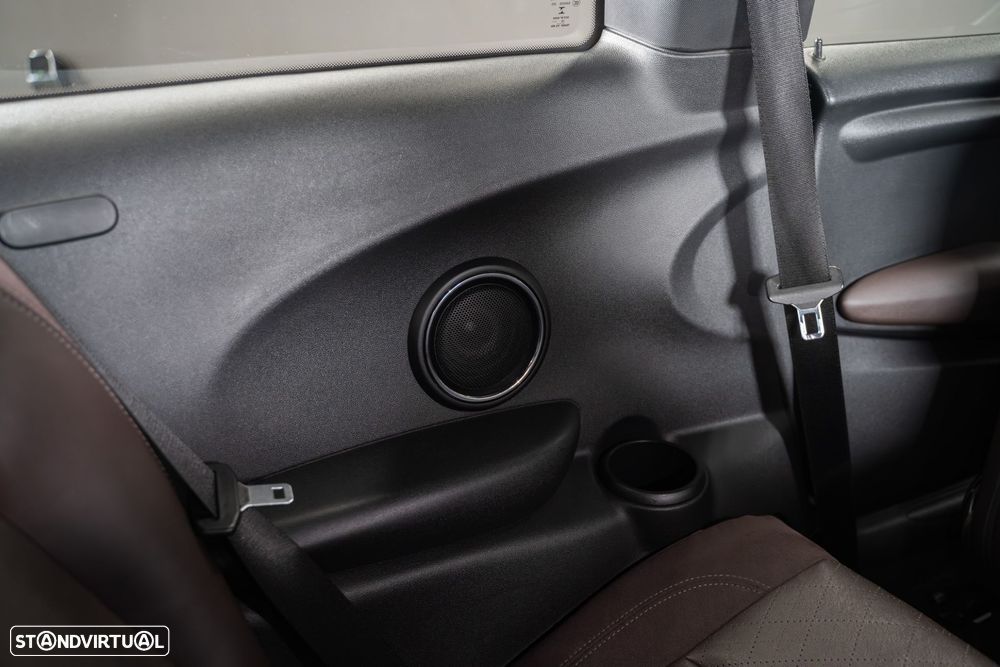 MINI 3 Portas Cooper D - 19