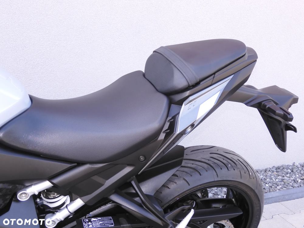 Suzuki GSX 1000 - 33