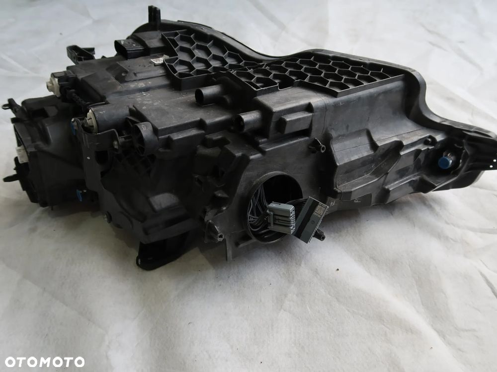 Lampa przednia Volvo 26025902 - 5