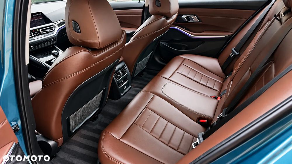 BMW Seria 3 320d MHEV Luxury Line - 16