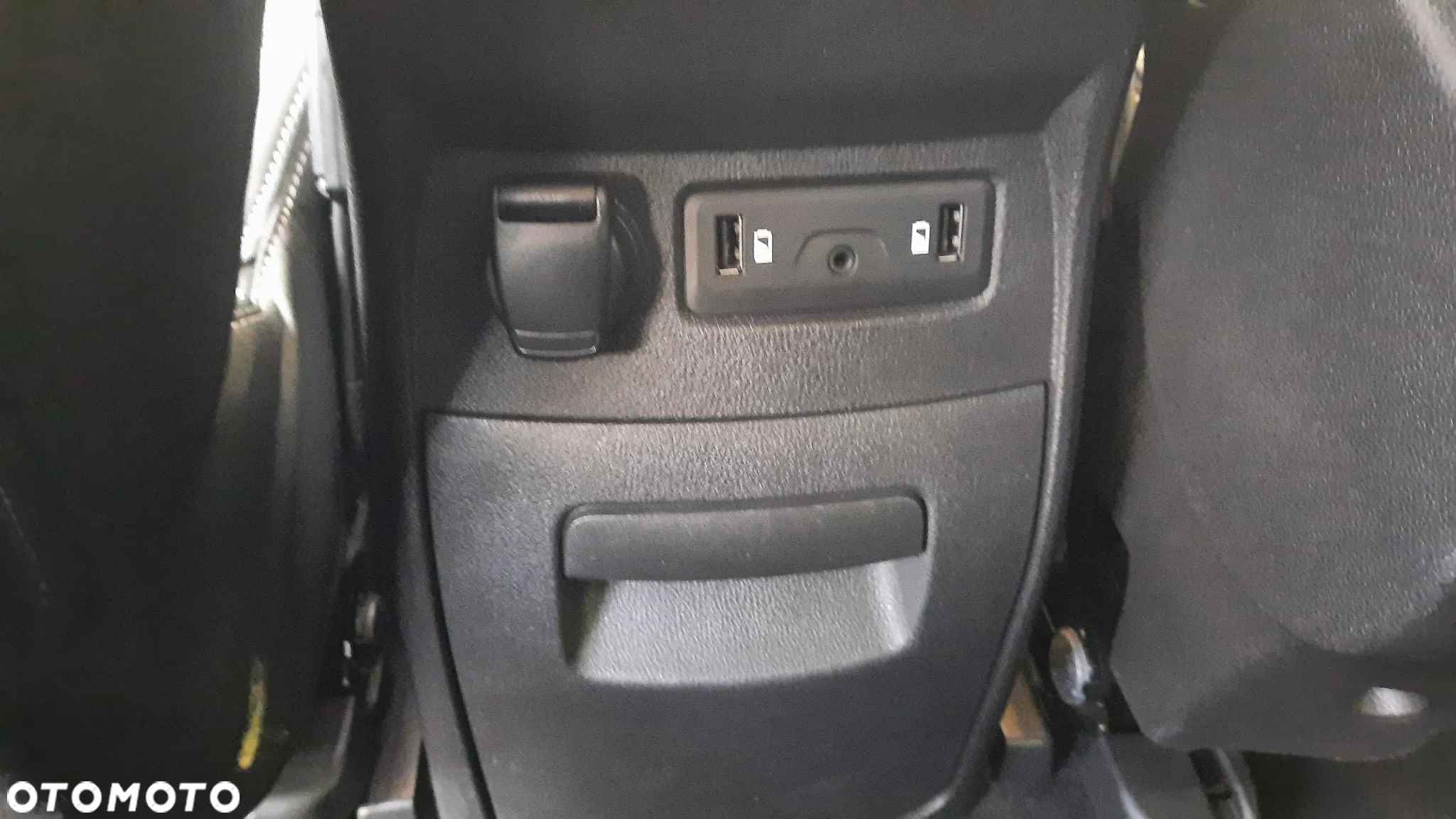 Renault Grand Scenic - 27