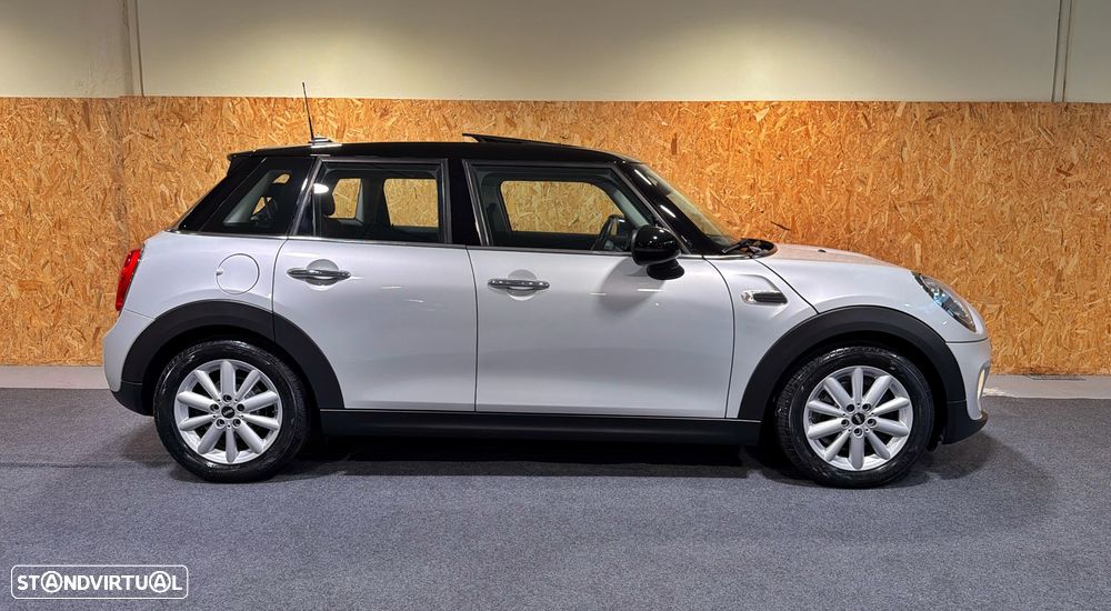 MINI 5 Portas Cooper Aut. Classic - 5