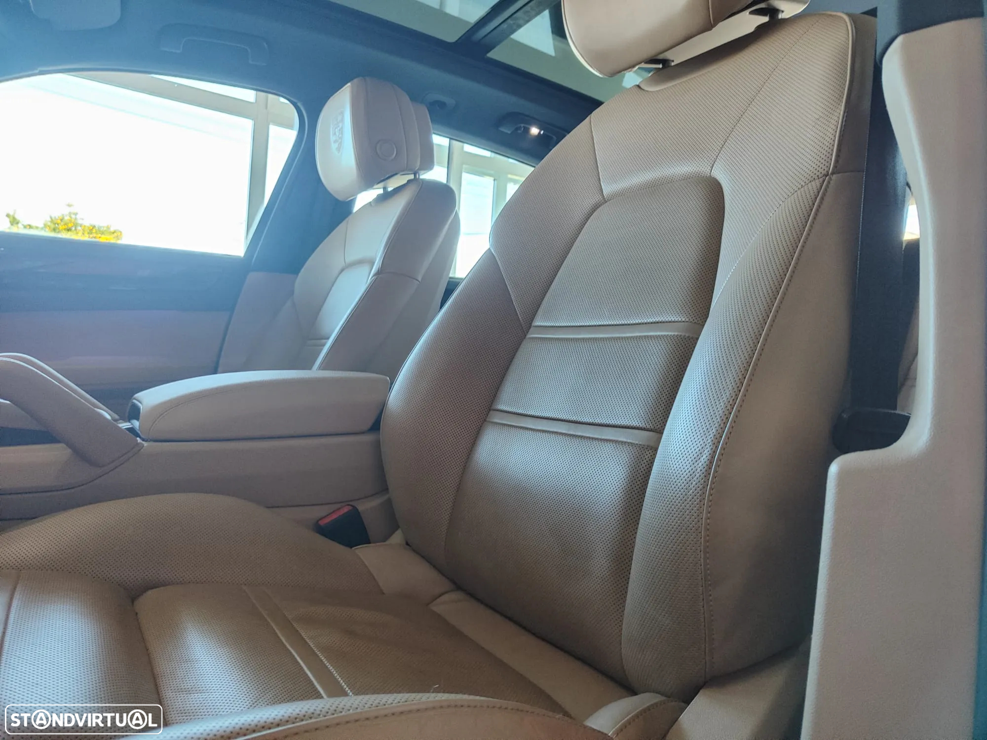Porsche Cayenne Platinum Edition - 26