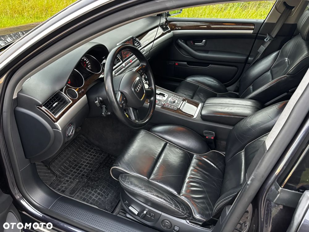 Audi A8 - 10