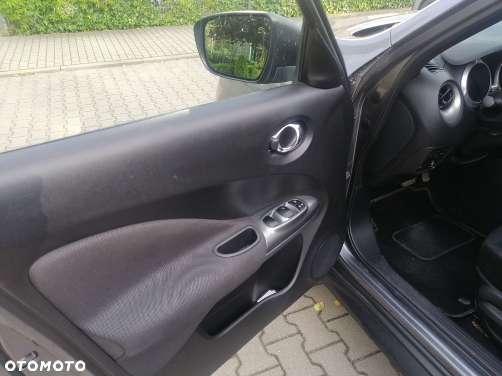 Nissan Juke 1.6 DIG-T Acenta 4WD Xtronic - 10