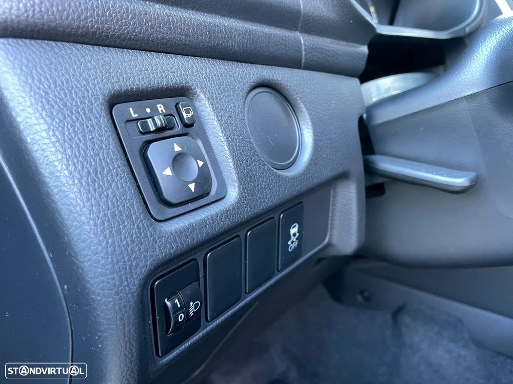 Mitsubishi L200 2.3 DI-D CD Invite Strakar Look 2WD - 19