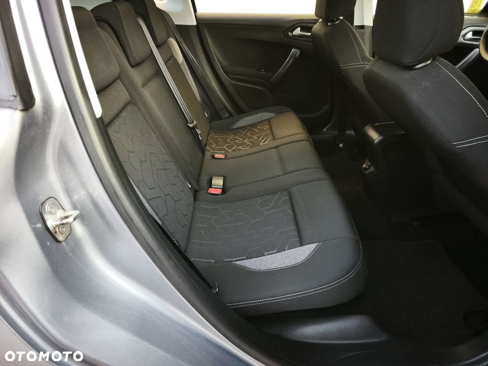Peugeot 2008 1.2 Pure Tech Active - 15