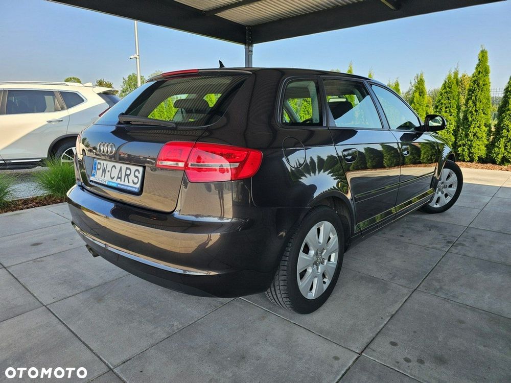 Audi A3 Sportback - 3