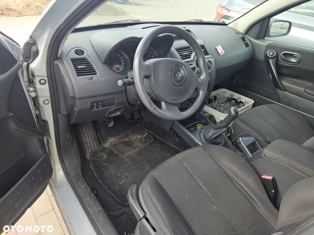 Renault Megane 1.6 Confort Authentique - 9