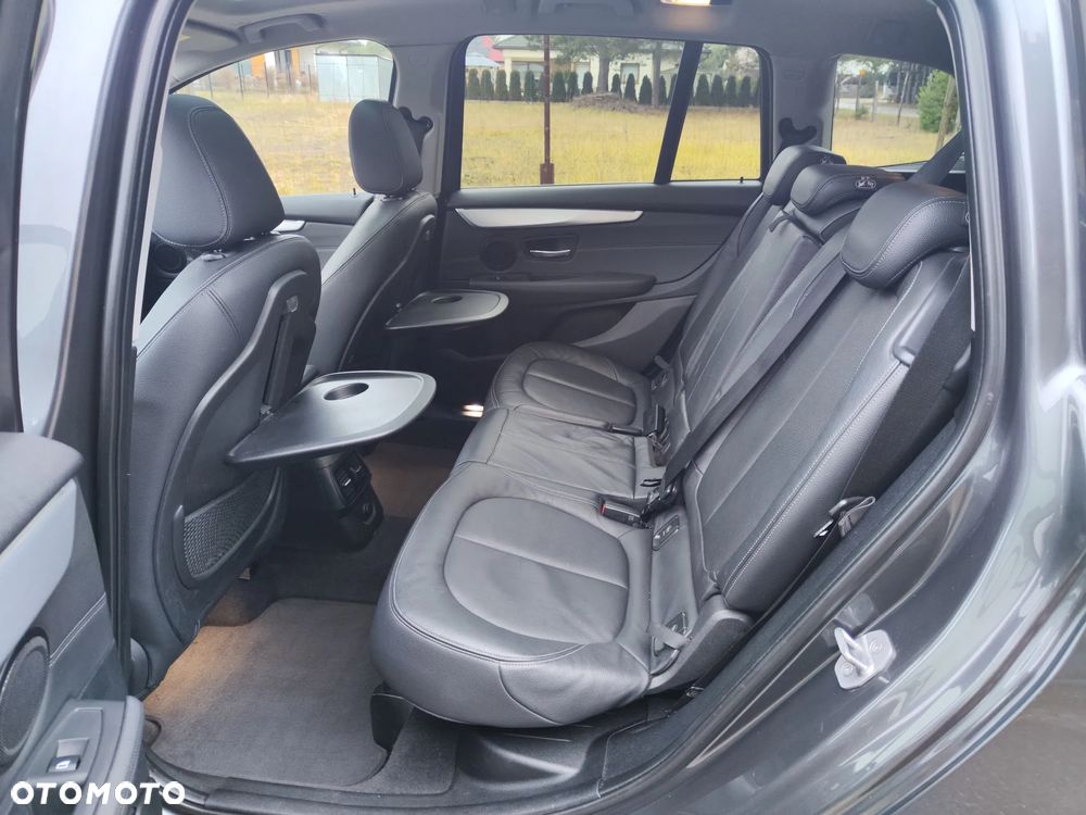 BMW Seria 2 220d xDrive Sport-Aut Luxury Line - 9