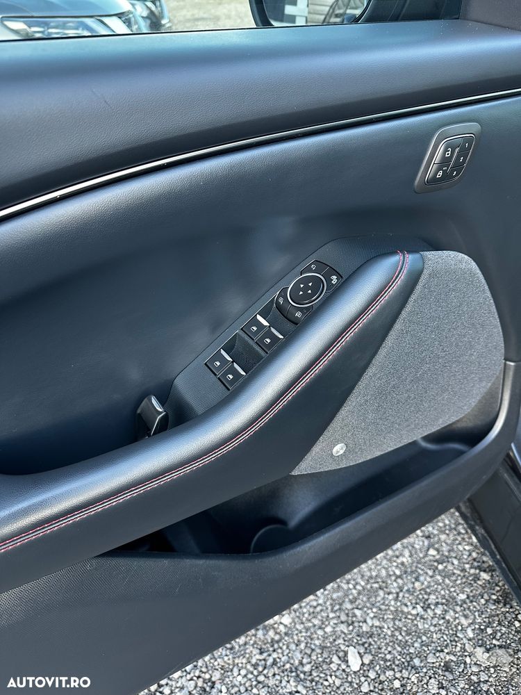 Ford Mustang Mach-E AWD Extended Range 258 kW Premium - 25