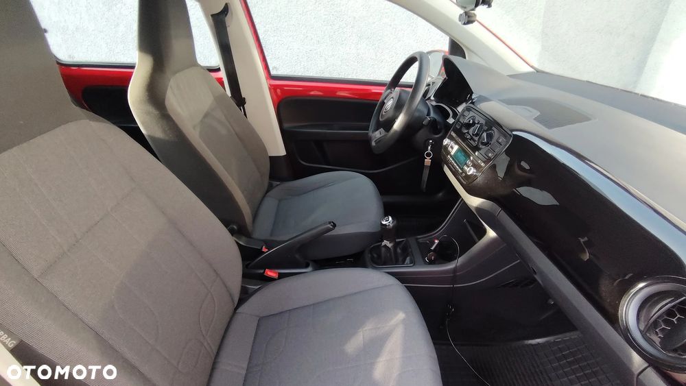 Volkswagen up! - 19