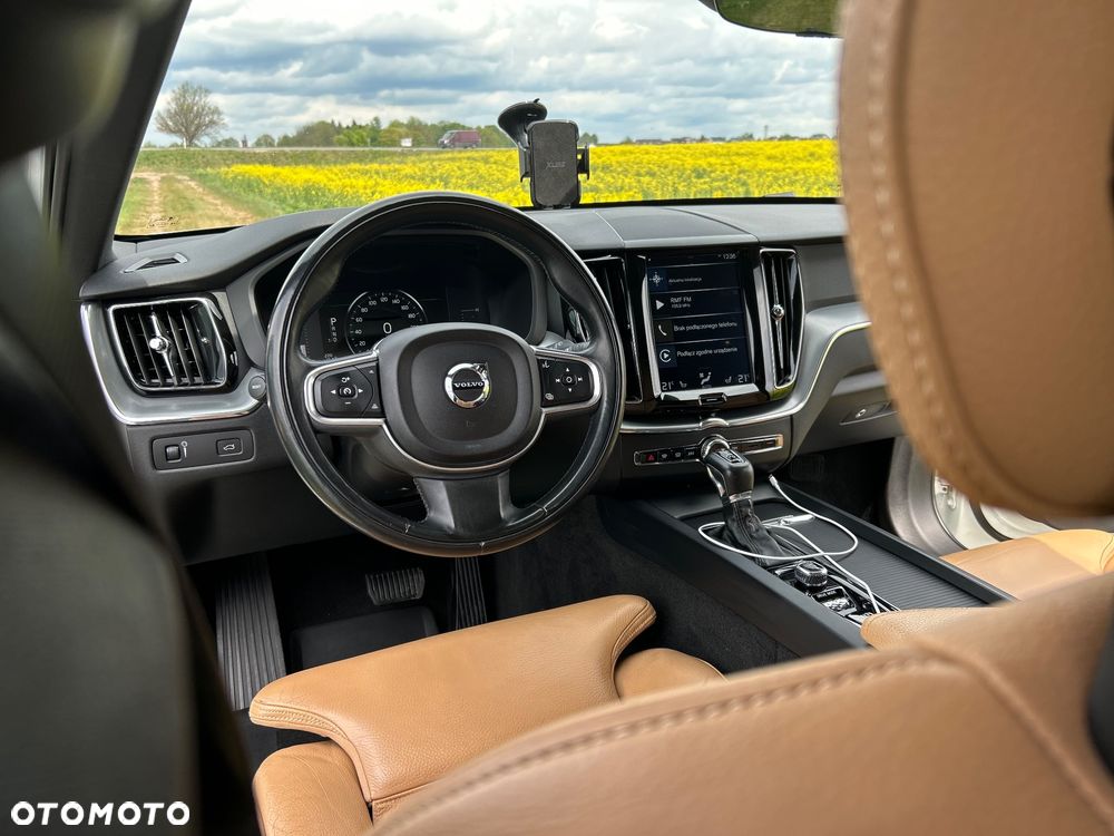 Volvo XC 60 T5 AWD Geartronic Momentum - 16