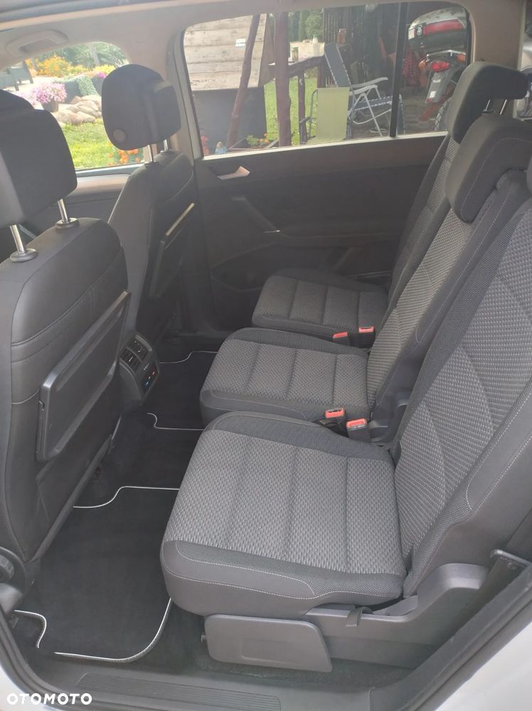 Volkswagen Touran 2.0 TDI SCR (BlueMotion Technology) DSG SOUND - 13