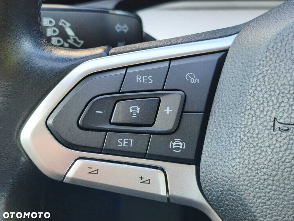 Volkswagen Golf 1.5 TSI EVO Life - 22