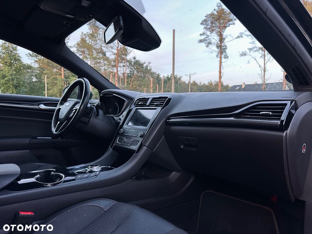 Ford Mondeo 2.0 EcoBlue ST-Line - 22