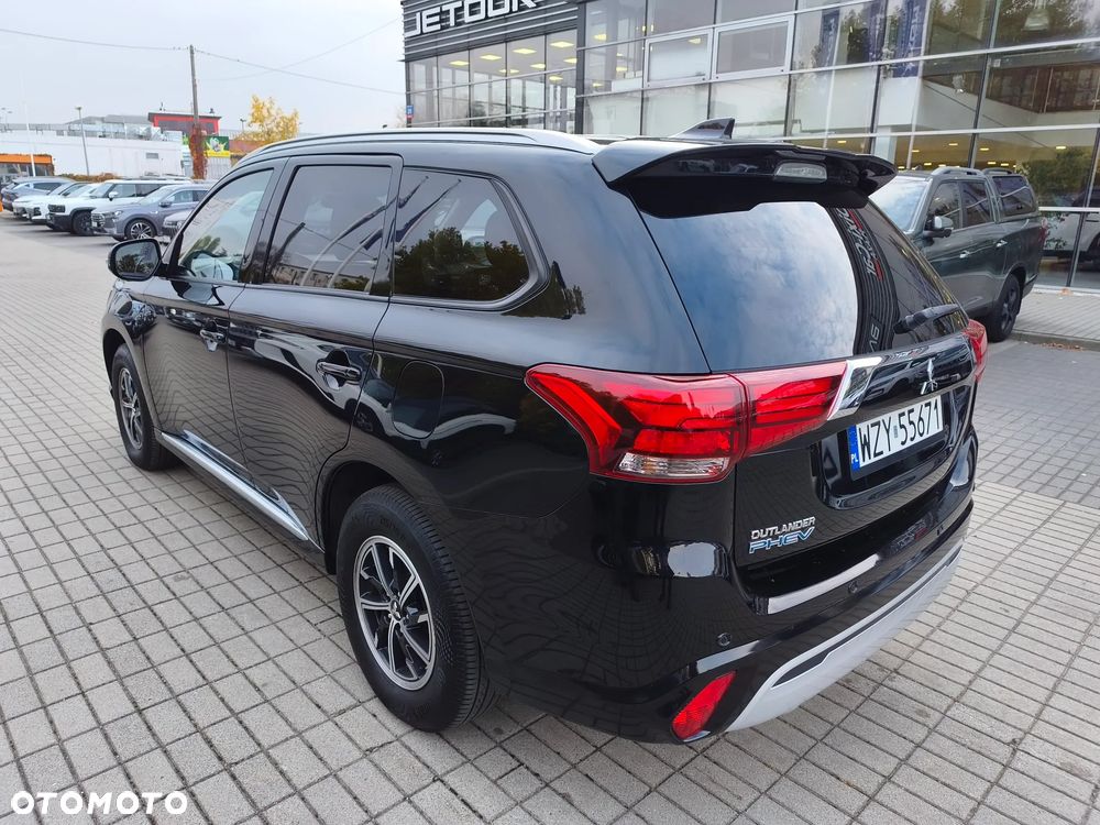 Mitsubishi Outlander 2.4 4WD - 4