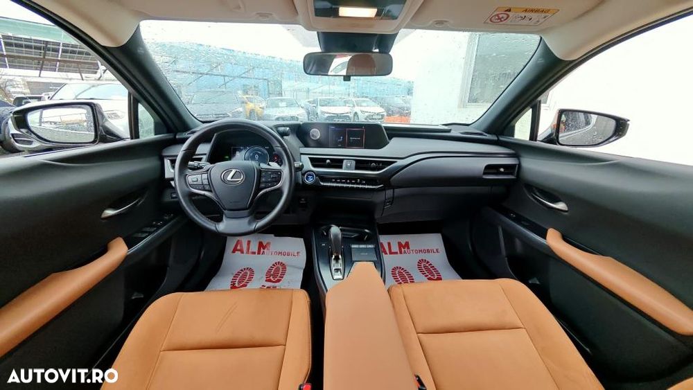 Lexus UX 300e Luxury Line - 3