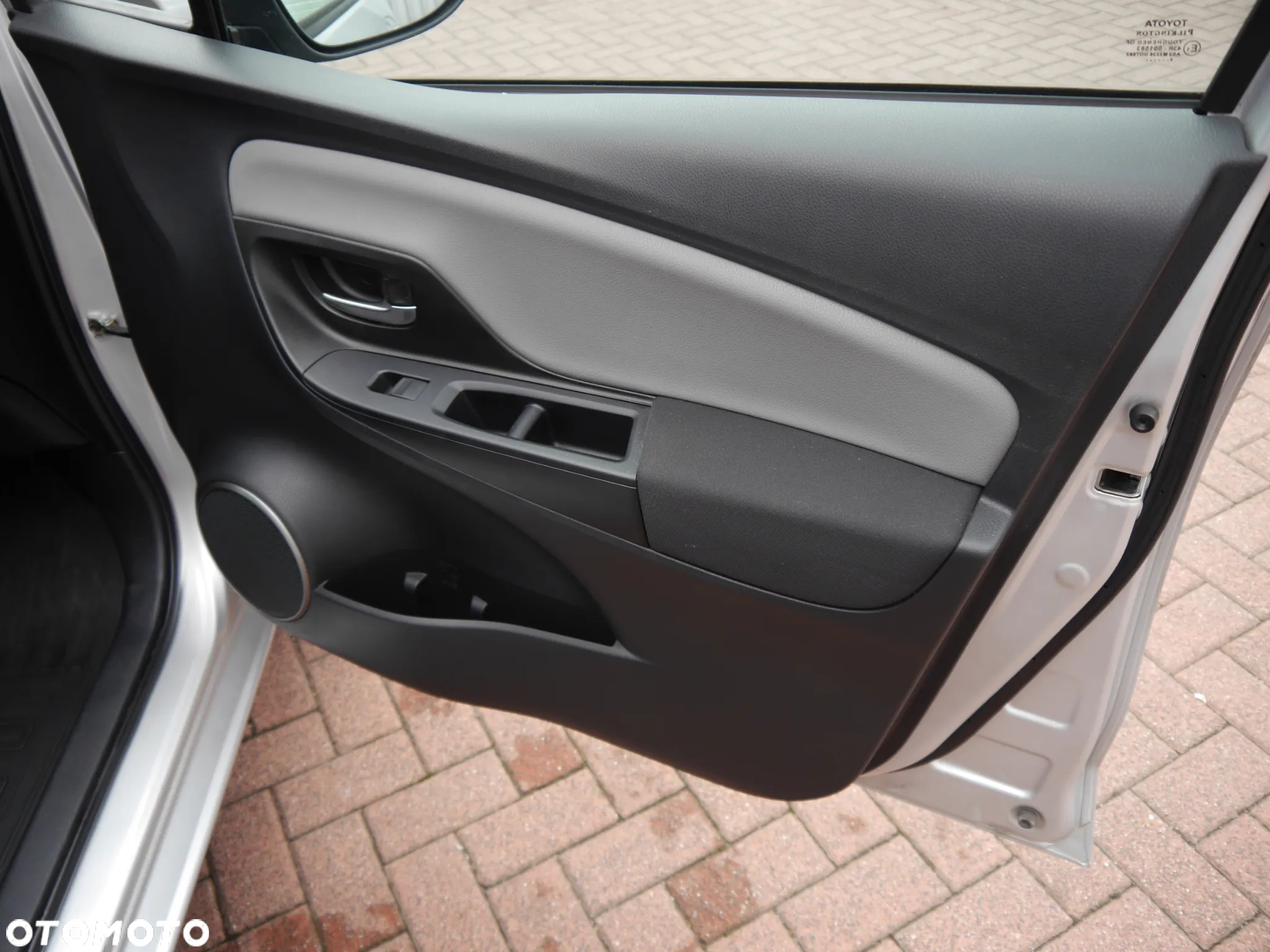 Toyota Yaris 1.33 Active - 17